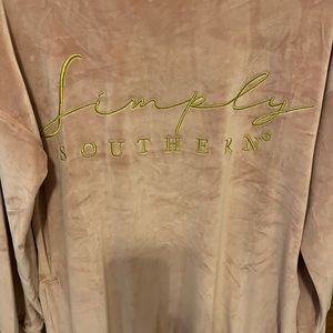 Simply southern velour sweatshirt light pink in excellent condition